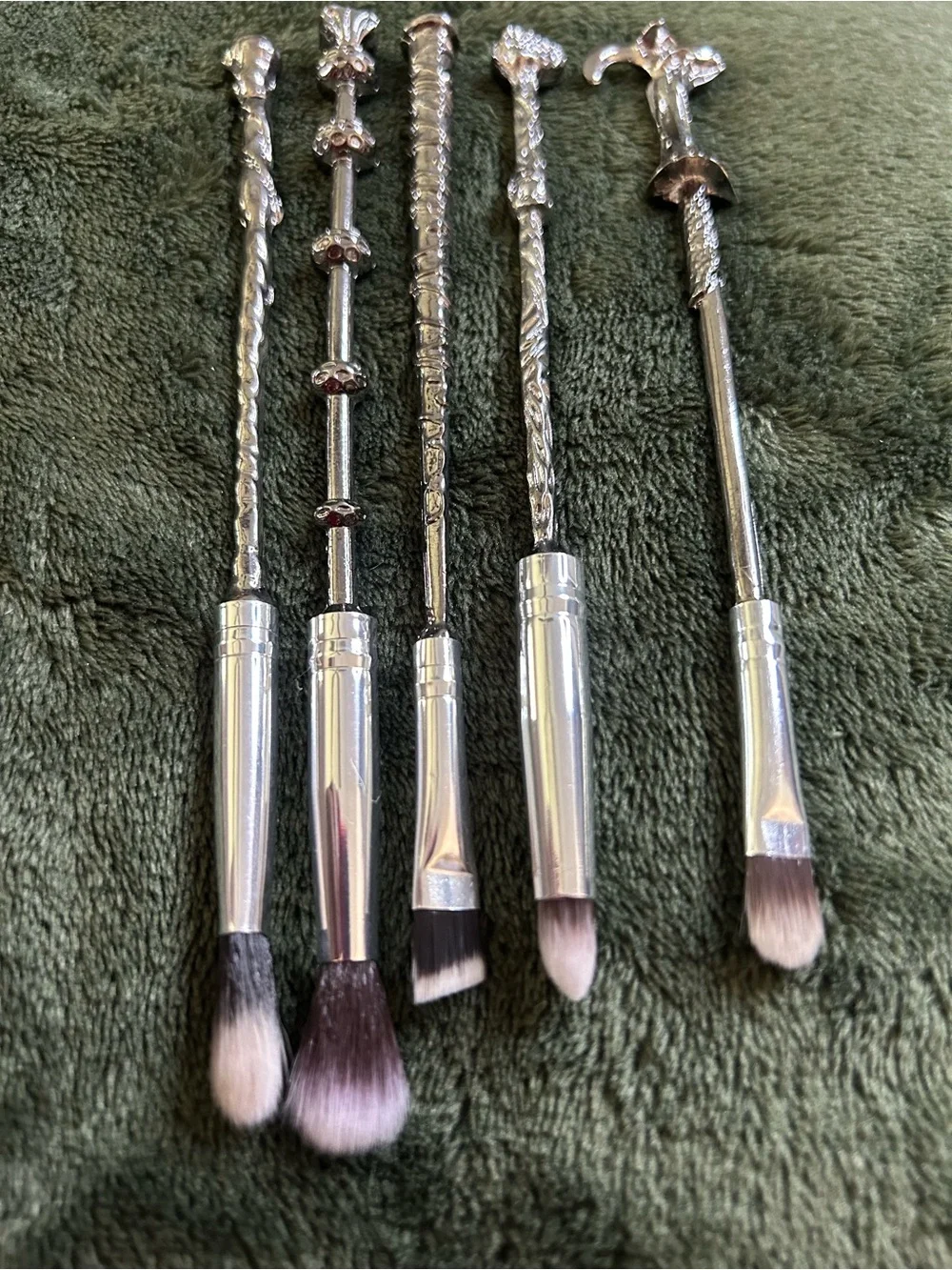 Set of 5 Decorative metal Harry Potter Storybook makeup brush